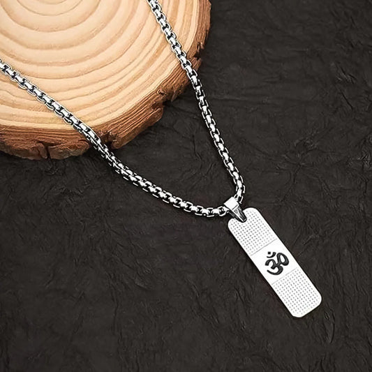 Silver Plated OM Symbol Dotted Locket Pendant With Chain